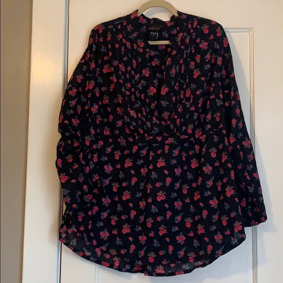 Torrid Floral Spring Blouse 3X - Picture 2 of 8